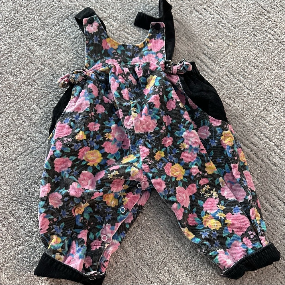 100% Cotton Vintage Overalls | Foral Pattern | Vintage | Baby | 12 Months - Picture 2 of 5